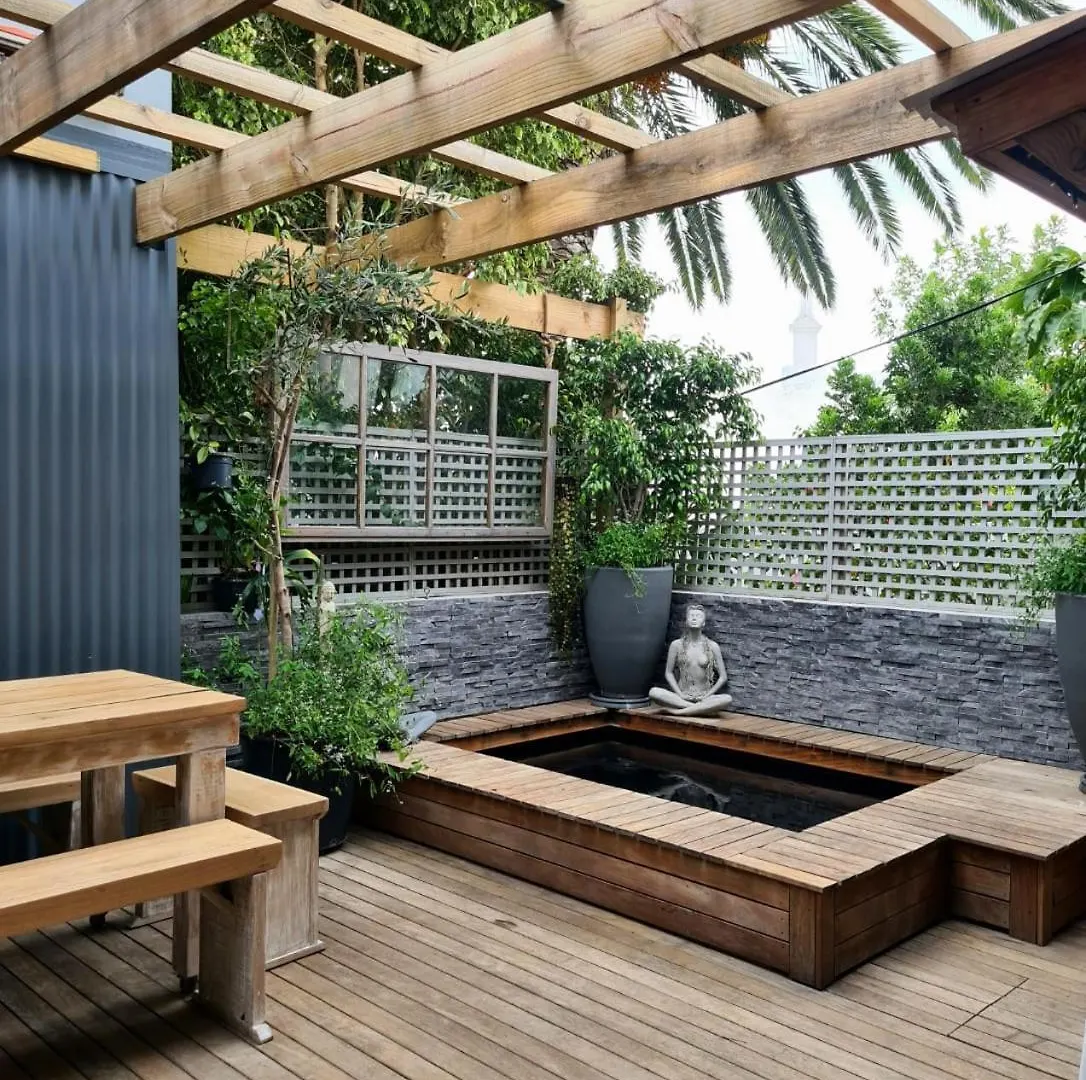 What'S Behind The Green Door! Cape Town Holiday home